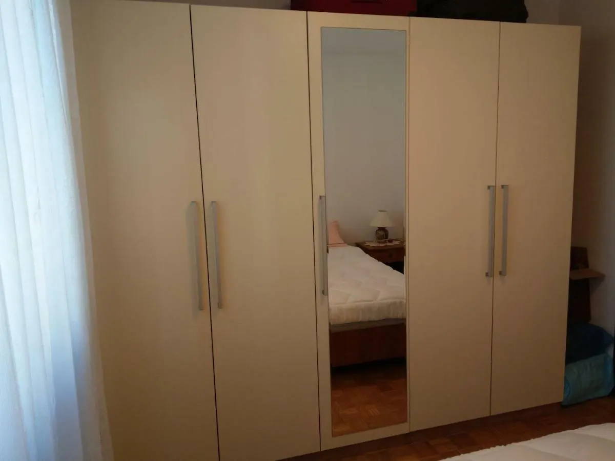 Apartment Koruna 1 Pula 0*,  Croatia